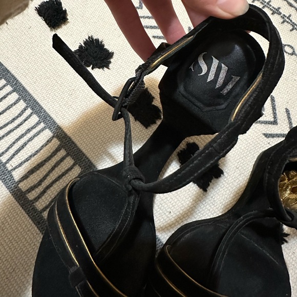 🐒 SW1 Stewart Weitzman Black Barefoot Archless Wedge Suede Sandal Monkey Heel - Picture 6 of 11